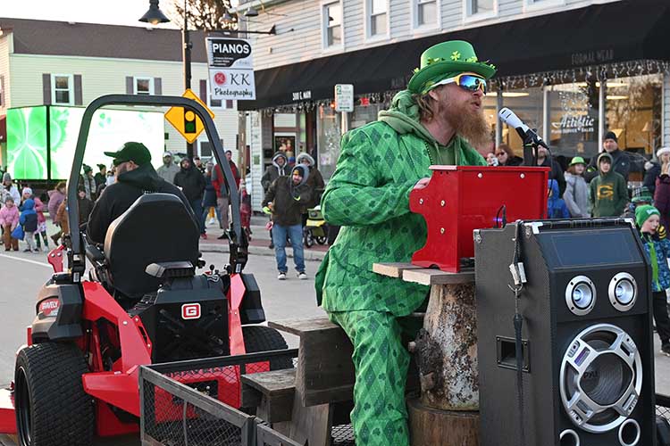 St. Patrick's Parade 1st Place Winner, Wood Chuck Willie